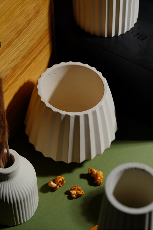 Wide Base Planter