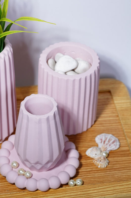 Straight Ribbed Planter