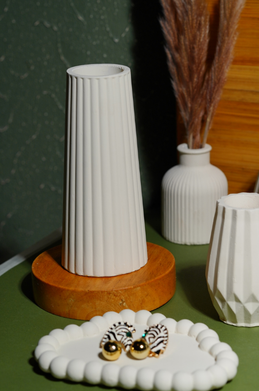 Thin Ribbed Vase