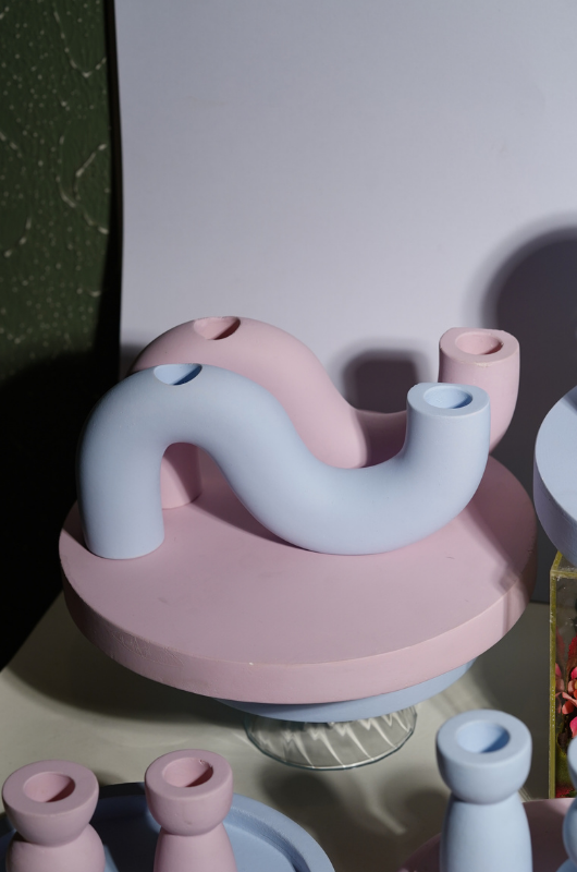 S Shaped Candle Holder