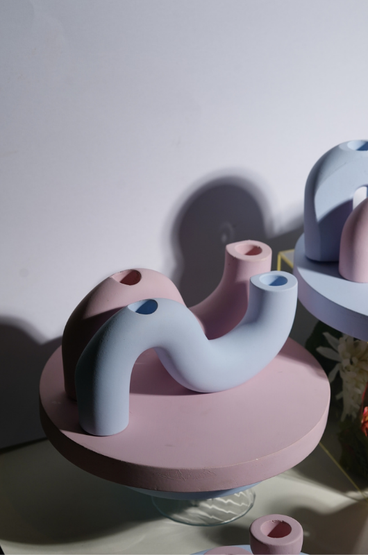 S Shaped Candle Holder