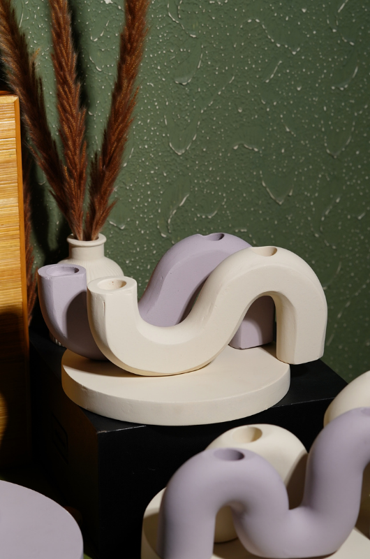 S Shaped Candle Holder