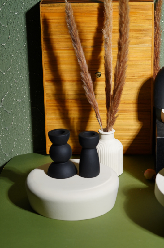 Circular Candle Holder Set